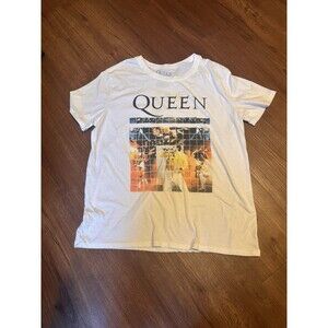 QUEEN oficial merch | T SHIRT Size Small